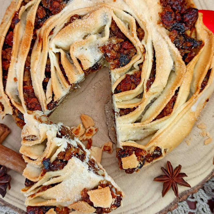 Calabrian Artisanal Pitta Impigliata  Cake by Casa Folino - Stella Italiana