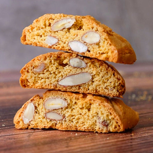 Crumbly Cantucci Toscani GPI - almond biscuits -