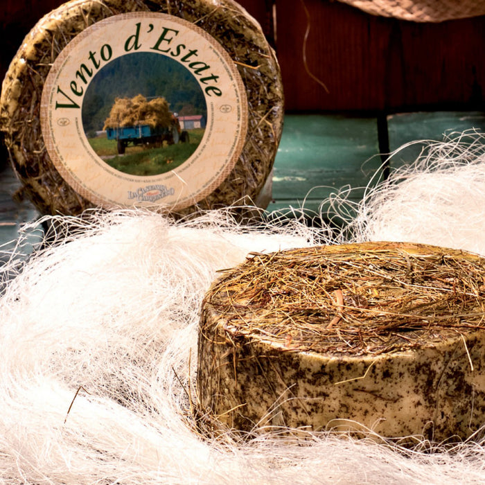 VENTO D'ESTATE' Summer scents Barrel-aged cheese with high mountain hay - Stella Italiana